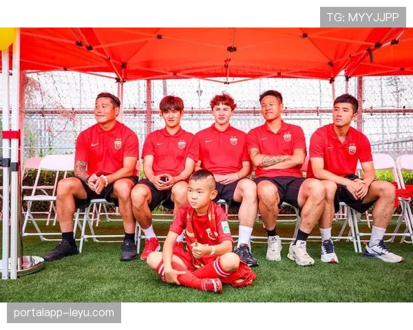 2023足球新秀大赏揭晓：新生代天才闪耀绿茵场