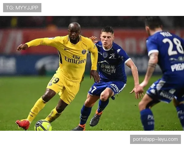 热刺边路进攻火力全开,状态回暖迎持续稳定表现 热刺边路进攻火力全开,状态回暖迎持续稳定表现