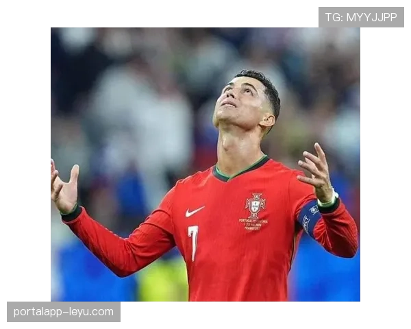 C罗闪耀世界杯赛场，关键进球助球队强势晋级