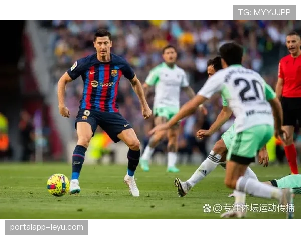 西甲奥萨苏纳防守表现稳健,当前赛季防守数据走势清晰 西甲奥萨苏纳防守表现稳健,当前赛季防守数据走势清晰