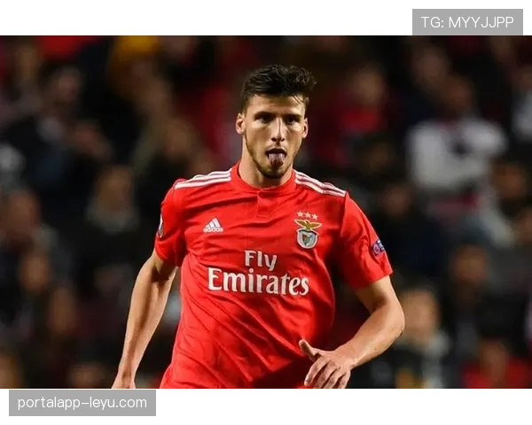 鲁本·迪亚斯:高空对抗能力突出的中卫代表