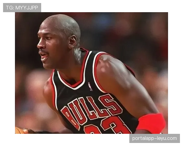 阿布杜尔-贾巴尔高效背身单打打造42分，完胜乔丹得分表现