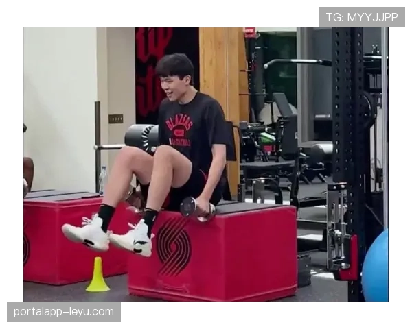 杨瀚森训练完直接去吃五碗牛肉面，这饭量谁顶得住